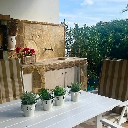 Cortesia Maritima - Seaside & Private Holiday home Amarynthos